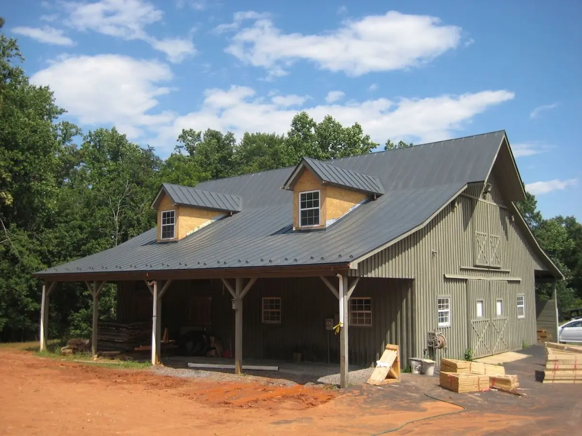 Expert Roof Coating workmanship in Broadway Square